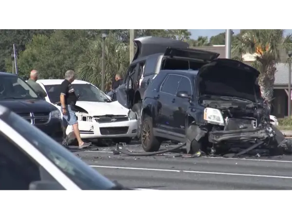 2025年フォード ブロンコ トランスミッションマウントの故障：オフロードで横転寸前でコミュニティ警報が発火