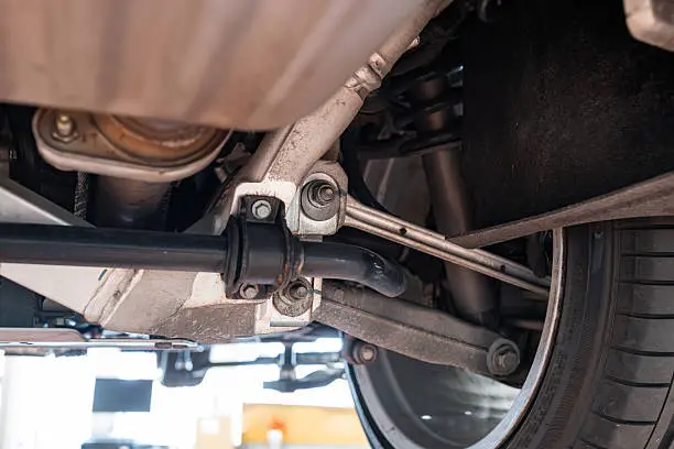 はじめに: 小さなリンクによって、ステアリングが「聞く」かどうかが決まりますか?