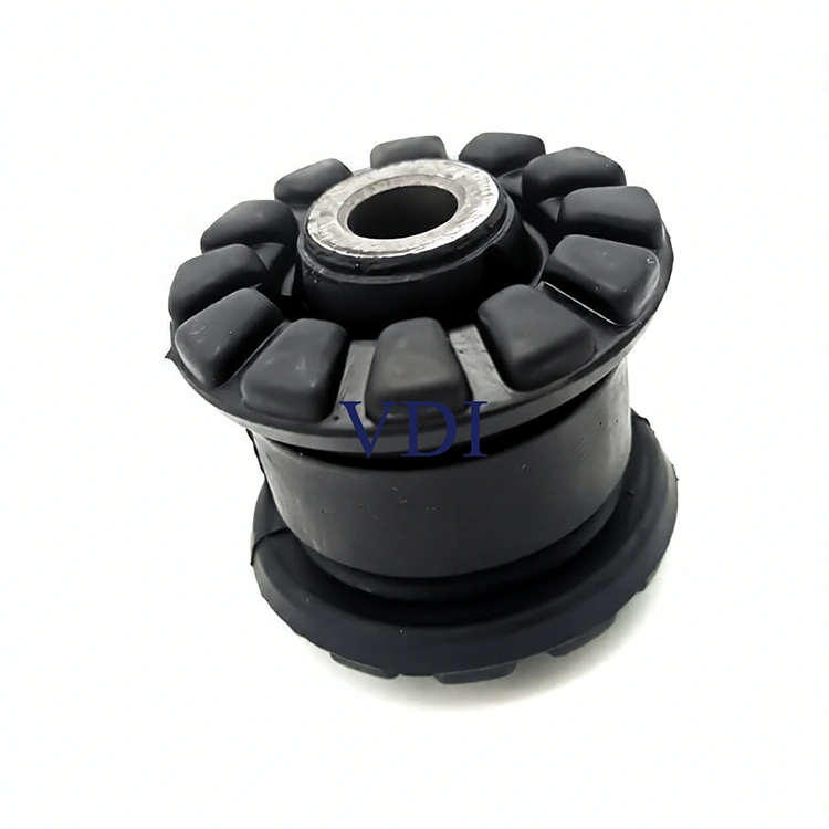 コントロールアームブッシュ 811407181